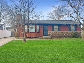 Building Photo - 2500 Ancient Dr SW