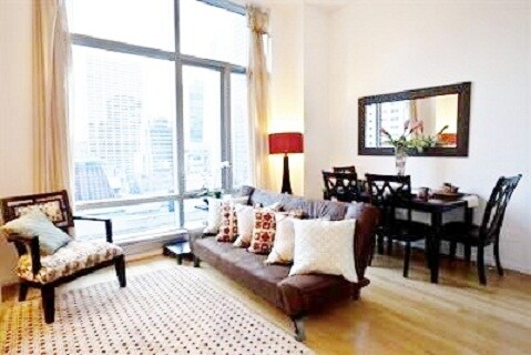 Foto del edificio - 18 W 48th St