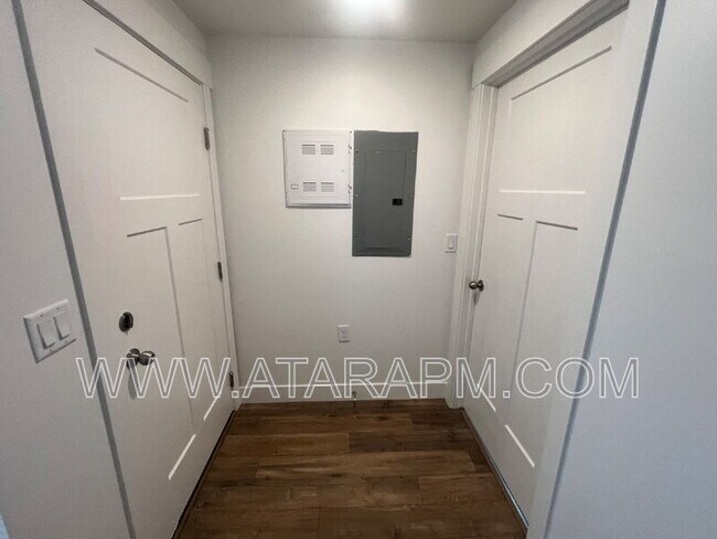 Foto del edificio - 9742 N Aaron Ave