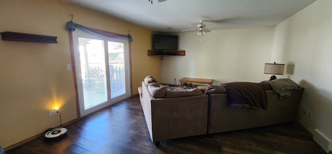 Foto del edificio - 123 49th Ave Ct