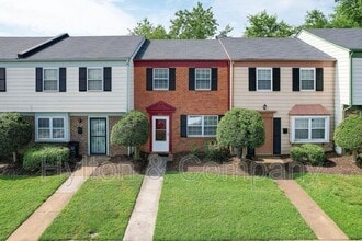 Building Photo - 3231 Hunters Mill Dr