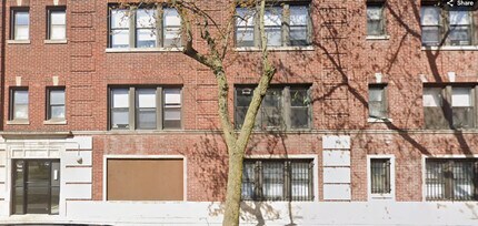 Building Photo - 7004 N Paulina St
