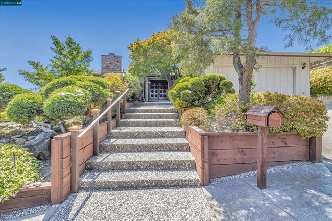 Foto del edificio - 770 Crossbrook Dr