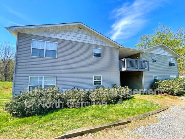 Foto del edificio - 143 Carrion Ln
