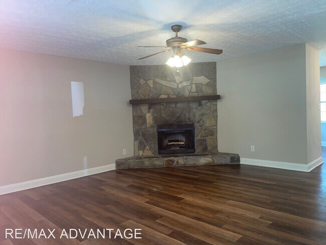 Building Photo - 3 br, 2 bath House - 1020 Leeward Ln