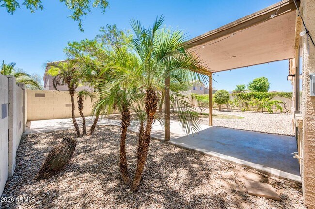 Foto del edificio - 17429 W Watson Ln