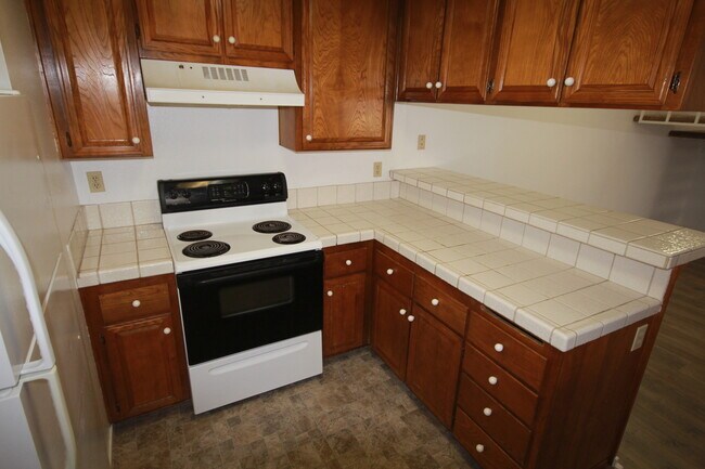 Foto del edificio - 3 Bedroom/2.5 Bath Townhouse in Heart of UTC