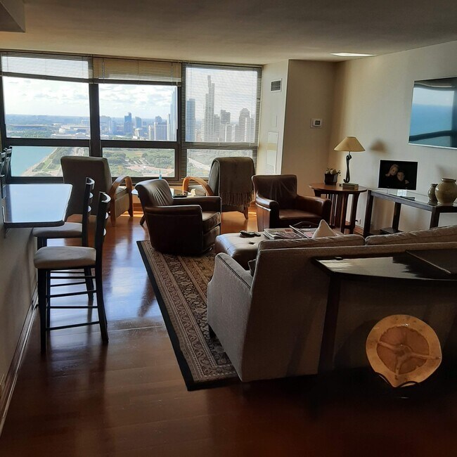 Foto del edificio - 360 E Randolph St