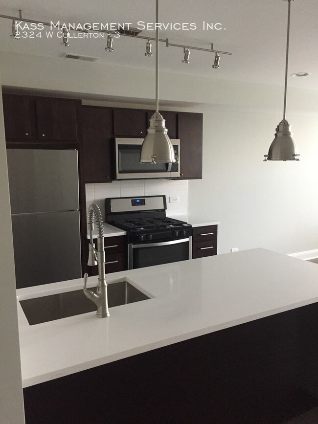 Foto del edificio - 2324 W Cullerton St