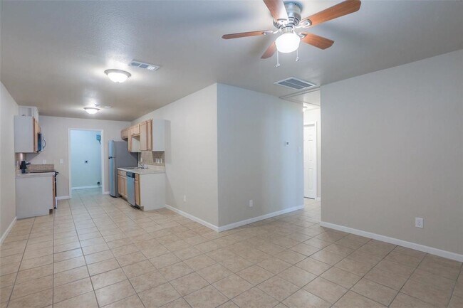Foto del edificio - 6619 Carver Rd