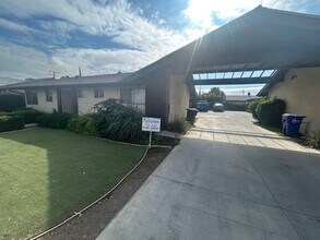 Building Photo - 653 W Henderson Ave