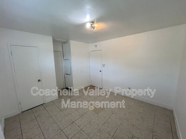 Building Photo - 85171 Bagdad Ave