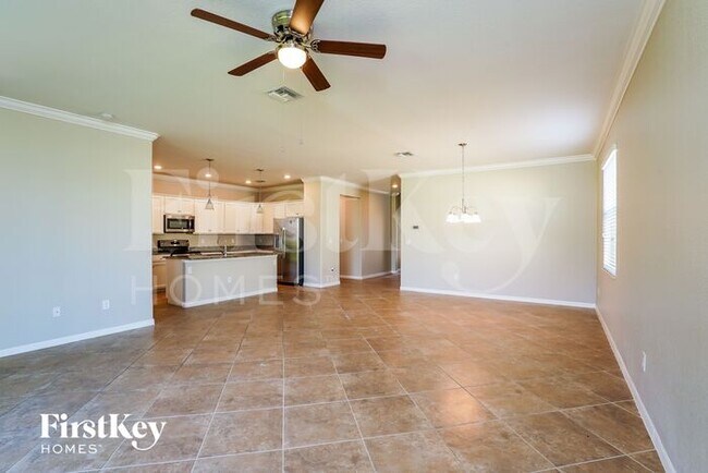 Building Photo - 3501 E Hampton Cir