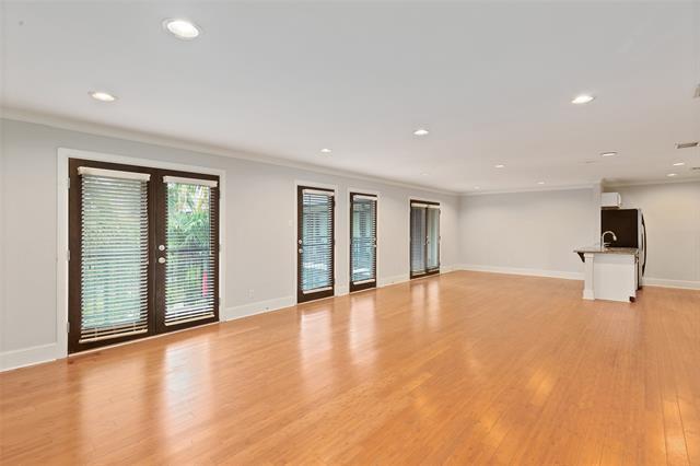 Foto del edificio - 7770 Meadow Rd
