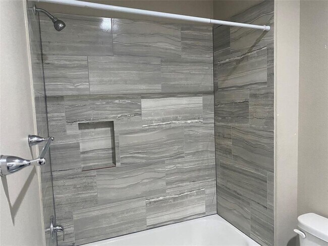 Foto del edificio - 15788 Sycamore Dr