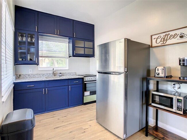 Building Photo - 2121 Dr M.L.K. Jr St N