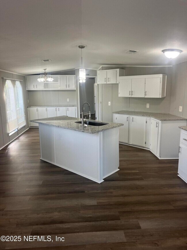 Foto del edificio - 6539 Townsend Rd