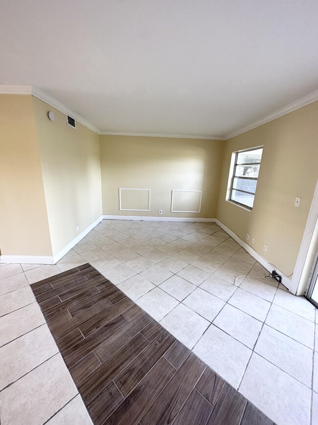 Foto del edificio - 5601 NW 2nd Ave