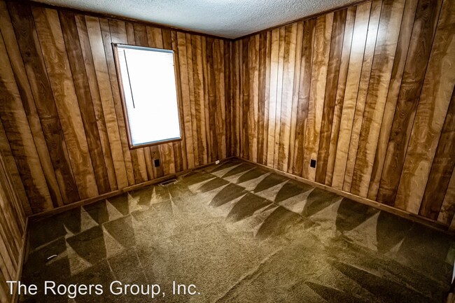 Building Photo - 3 br, 1 bath House - 936-B S. Main St