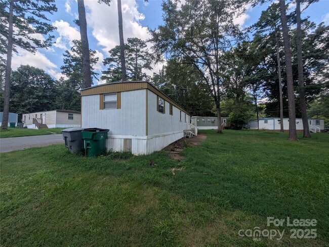 Building Photo - 6028 McDaniel Ln