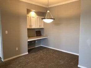 Building Photo - Stonebridge at the Ranch