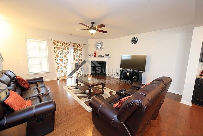 Foto del edificio - 2422 Memory Ridge Drive