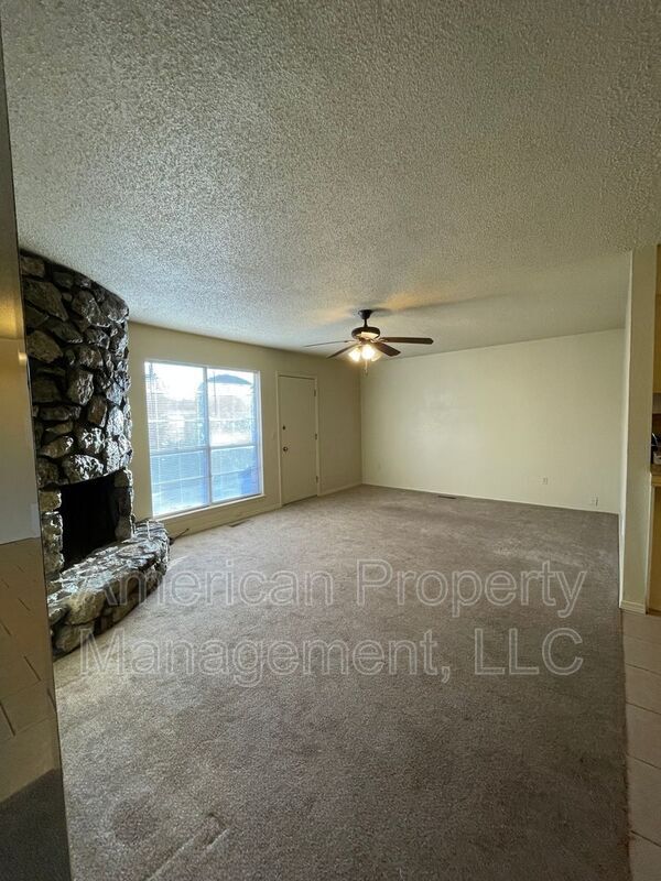 Building Photo - 13240 E 29th Pl