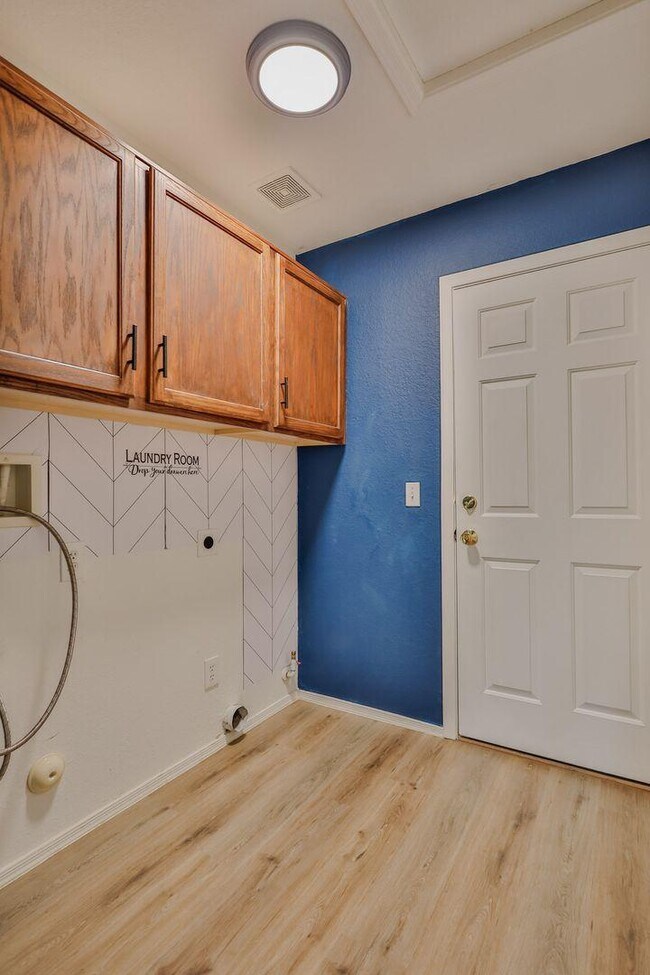 Building Photo - 7766 S Precious Opal Dr