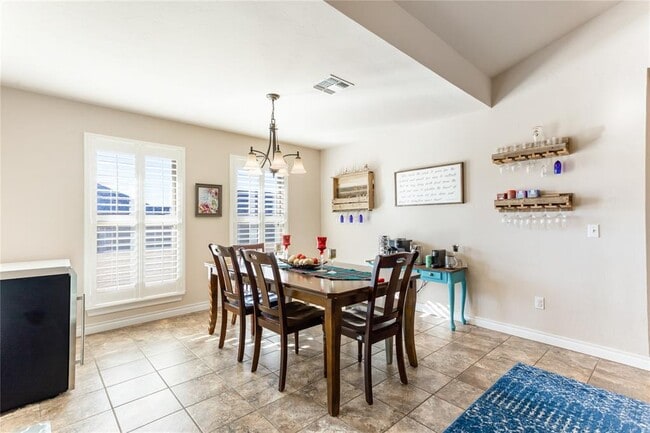 Building Photo - 1812 Javelina Dr