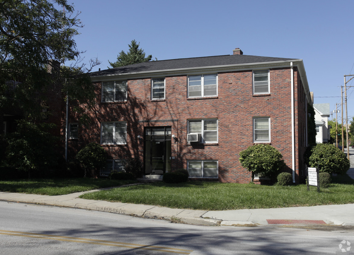 Primary Photo - Tiverton
