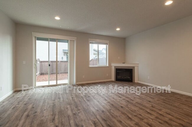 Foto del edificio - 5831 NE 56th Pl