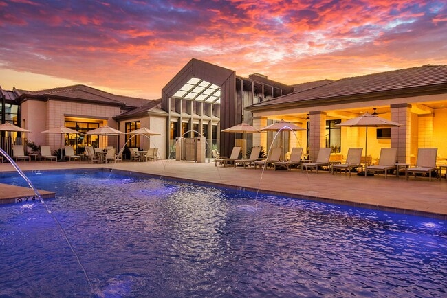 Building Photo - Encantada La Estancia