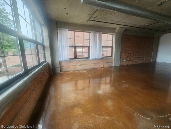 Foto del edificio - 55 W Canfield St