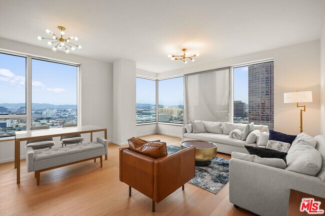 Foto del edificio - 889 Francisco St