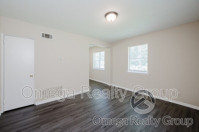 Foto del edificio - 600 S Broadway Ave