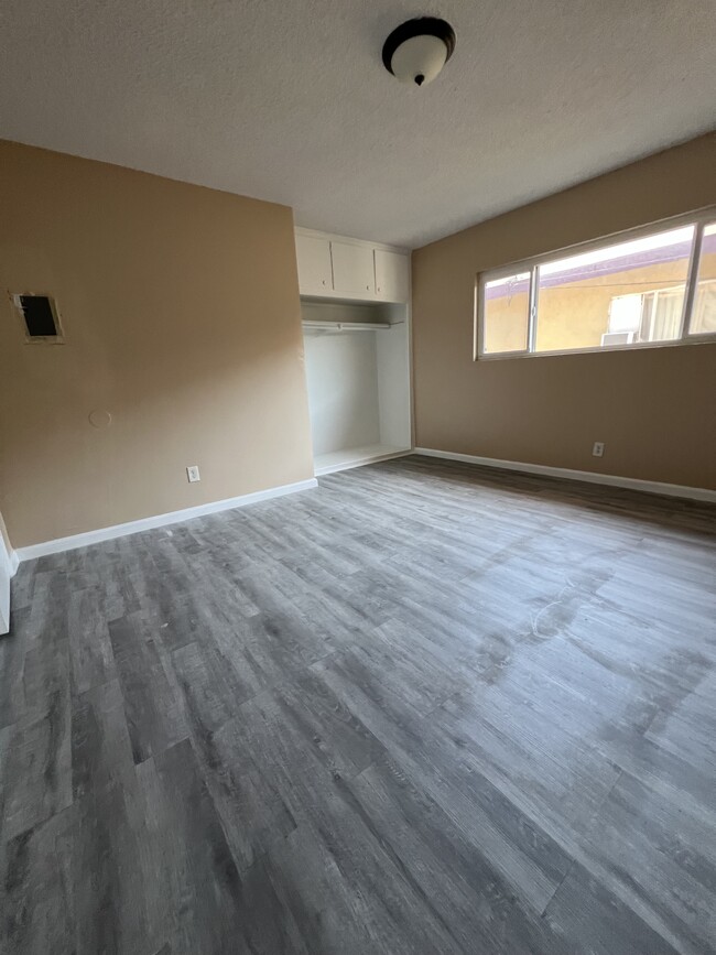Foto del edificio - 11423 Eucalyptus Ave
