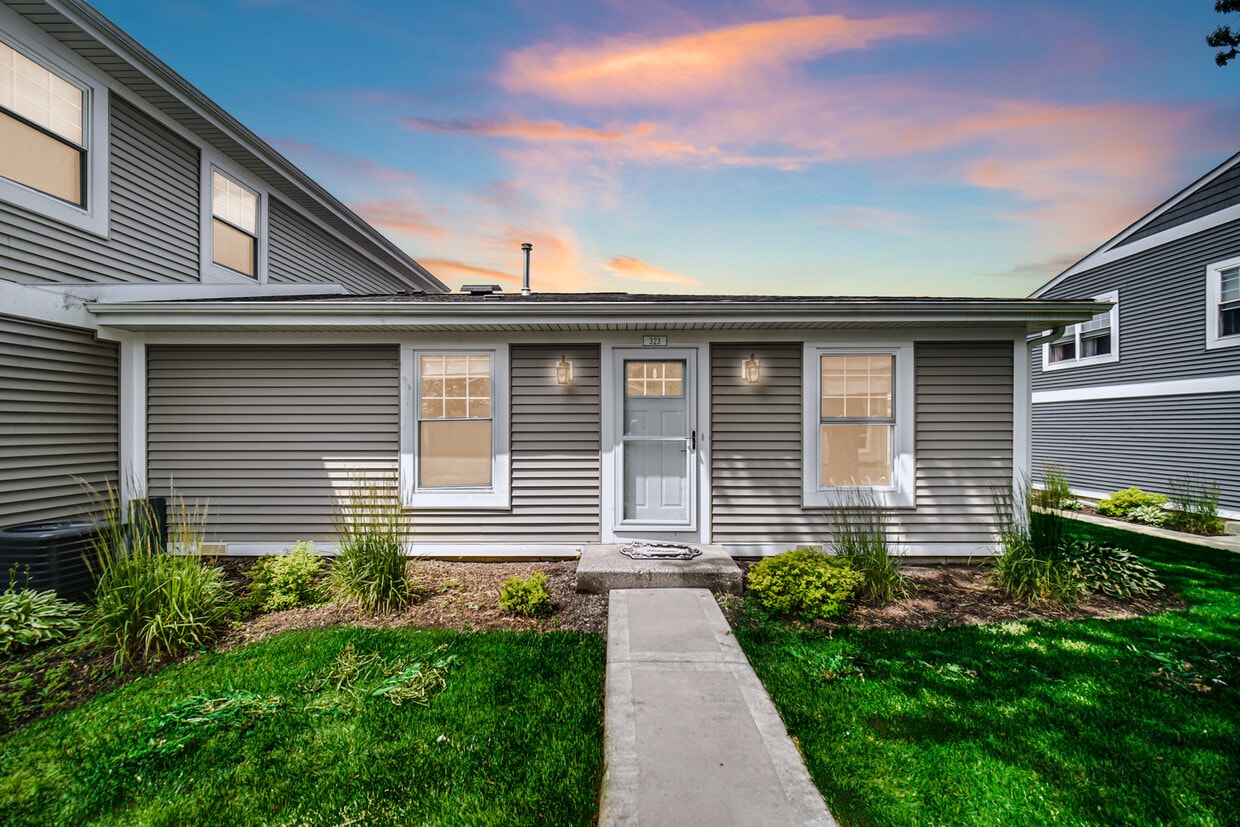 Foto principal - 323 Somerset Ln