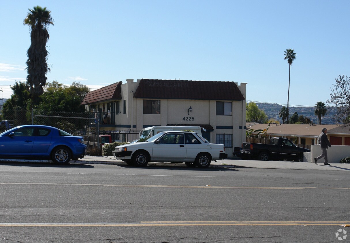 Foto del edificio - 4225 Beyer Blvd