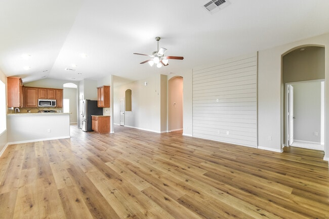 Foto del edificio - 5047 Gulf Stream Ln