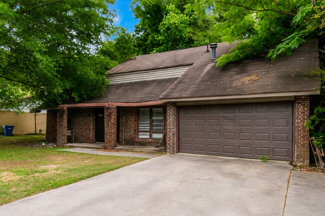 Foto del edificio - A peaceful retreat, take a look inside your new home
