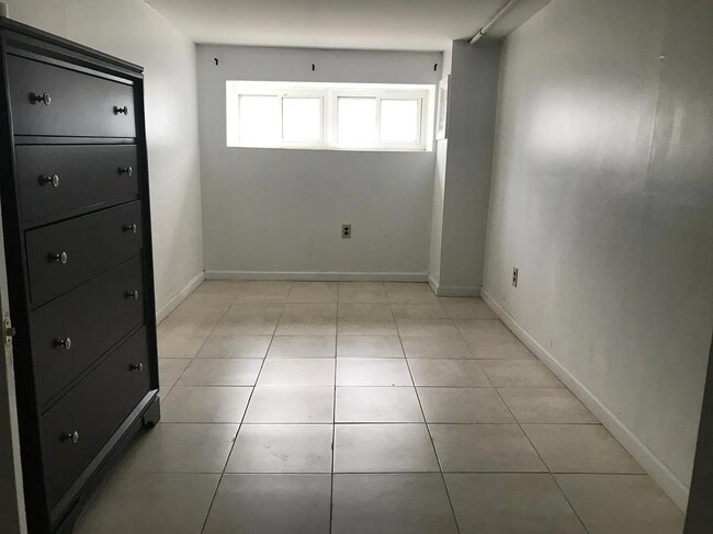 Foto del edificio - 949 Sanger St