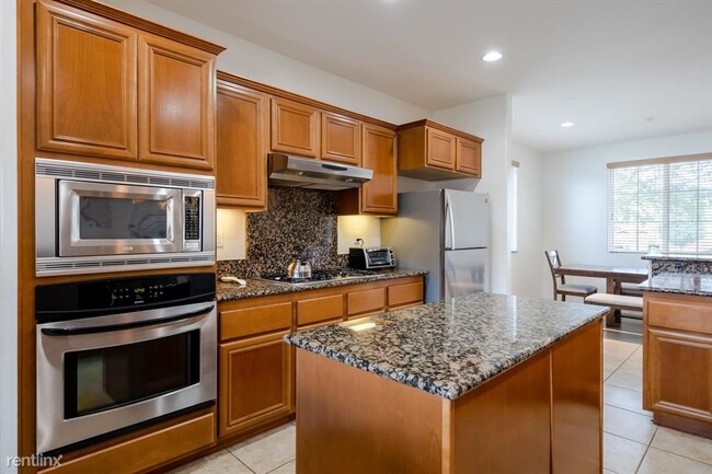 Building Photo - 3 br, 2 bath House - 83673 Himilaya Dr