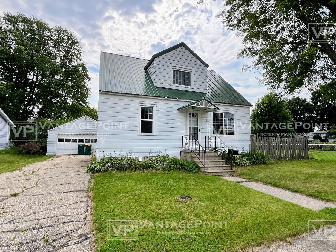 Primary Photo - 320 Houston St