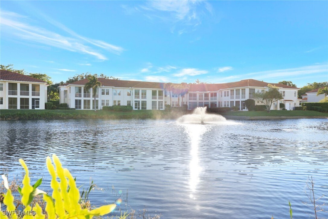 Foto del edificio - 300 Lambiance Cir