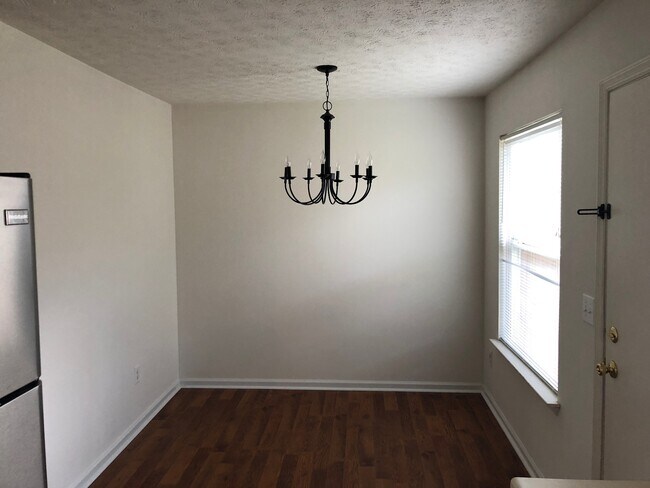 Building Photo - 104 Waterview Dr