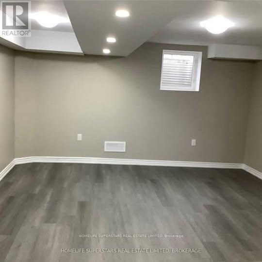 Photo du bâtiment - 12 Romeo Rd