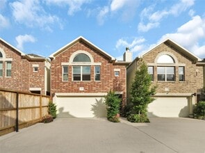 Building Photo - 3633 Main Plaza Dr