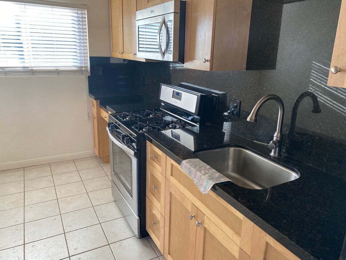 Foto principal - 3133 Kemper St