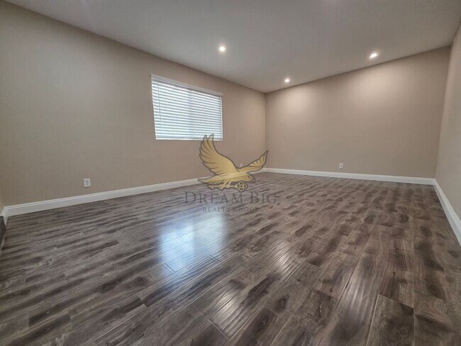 Foto del edificio - 6845 Coley Ave