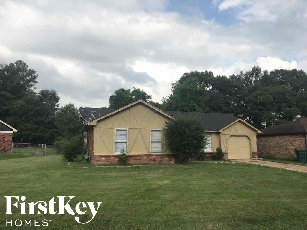 4990 Applewood House Rental in Memphis, TN